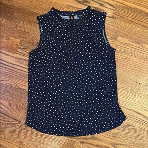 EUC Ann Taylor Factory Navy and White Dotted Blouse; M